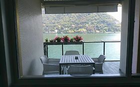 Lakeviewcabin - Apartment With Lake View